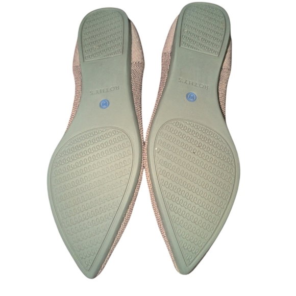 Rothy’s “The Point” Shoe in Mink. Size 9 - Picture 5 of 7